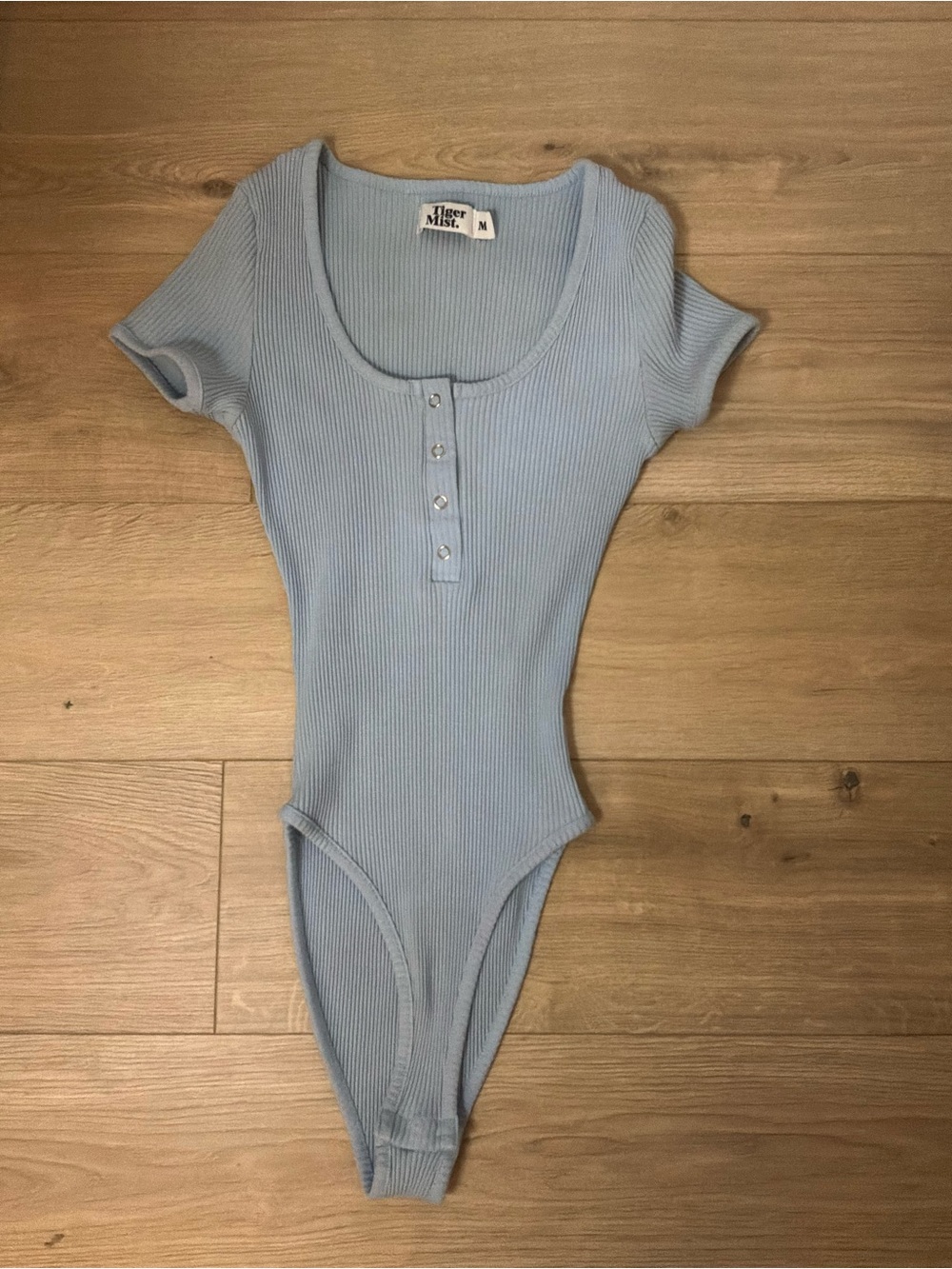 TIGER MIST | BABY BLUE RIBBED HENLEY BODYSUIT